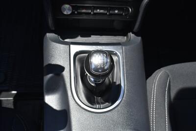 2022 Ford Mustang GT  WHITE ON BLACK 6 SPEED - Photo 18 - Gresham, OR 97030