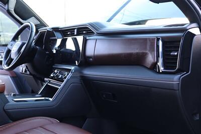 2025 GMC Sierra 3500 Denali Ultimate  LIFTED DIESEL TRUCK 4X4 LOADED - Photo 30 - Gresham, OR 97030