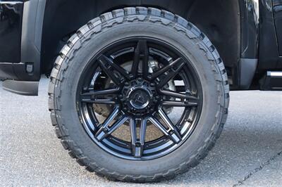 2025 GMC Sierra 3500 Denali Ultimate  LIFTED DIESEL TRUCK 4X4 LOADED - Photo 10 - Gresham, OR 97030