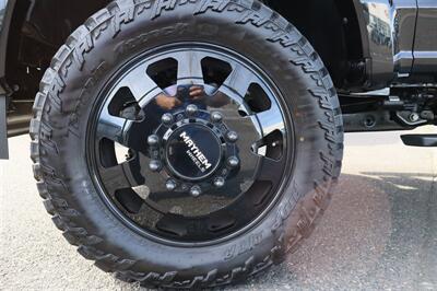 2026 Ford F-450 PLATINUM F-450 LVLED ON 22 " FORGED RIMS AND 37 " TIRES LOADED - Photo 10 - Gresham, OR 97030