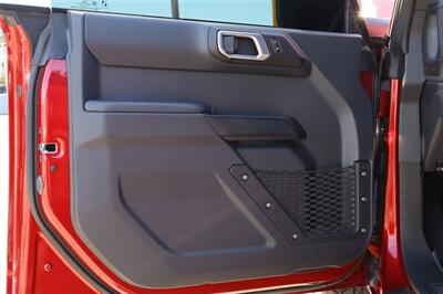 2025 Ford Bronco Big Bend HARD TOP RUBY RED MET TNTED CLEARCOAT - Photo 12 - Gresham, OR 97030