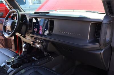 2025 Ford Bronco Big Bend HARD TOP RUBY RED MET TNTED CLEARCOAT - Photo 32 - Gresham, OR 97030