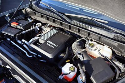 2025 GMC Sierra 1500 DENALI ULTIMATE LIFTED DIESEL TRUCK 4X4 LOADED - Photo 11 - Gresham, OR 97030