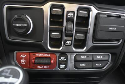 2021 Jeep Wrangler Rubicon  LIFTED 37S BUMPERS MATCHING 5TH WHEEL LOADED - Photo 24 - Gresham, OR 97030