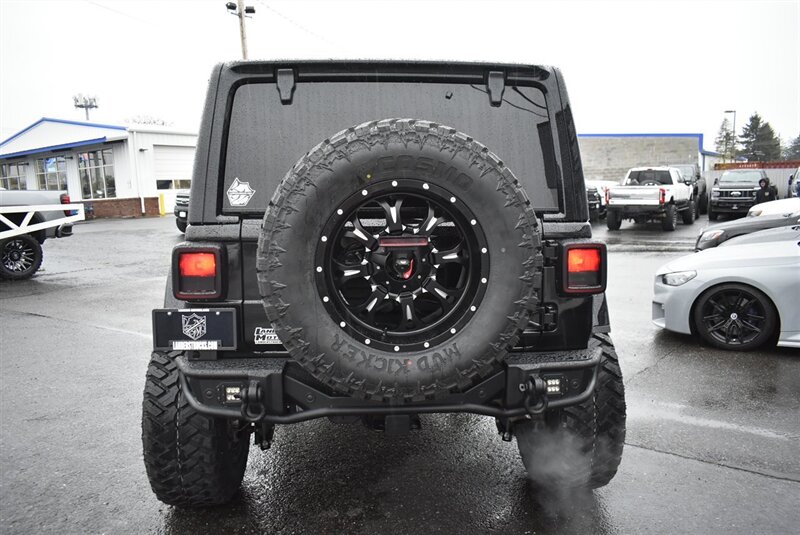 2021 Jeep Wrangler Unlimited Rubicon photo 2