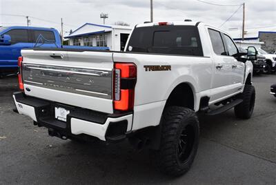 2023 Ford F-350 Platinum  LIFTED DIESEL TRUCK 4X4 LOADED - Photo 5 - Gresham, OR 97030