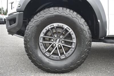 2020 Ford F-150 Raptor  802A WHITE ON BLACK 4X4 LOADED - Photo 10 - Gresham, OR 97030