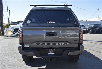 2020 Toyota Tacoma TRD Sport  LIFTED LOTS OF GOOGIES LOADED - Photo 4 - Gresham, OR 97030