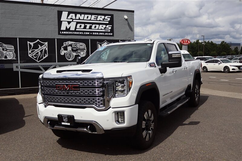 2020 GMC Sierra 2500 Denali  2500 DIESEL WHITE ON BLACK - Photo 1 - Gresham, OR 97030