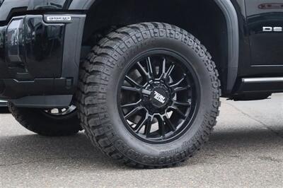 2025 GMC Sierra 3500 Denali Ultimate LVLED DIESEL TRUCK 4X4 LOADED 8K MILES - Photo 12 - Gresham, OR 97030