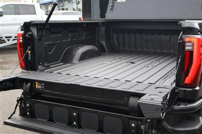 2025 GMC Sierra 3500 Denali Ultimate LVLED DIESEL TRUCK 4X4 LOADED 8K MILES - Photo 38 - Gresham, OR 97030