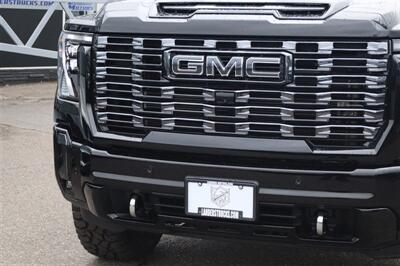 2025 GMC Sierra 3500 Denali Ultimate LVLED DIESEL TRUCK 4X4 LOADED 8K MILES - Photo 10 - Gresham, OR 97030