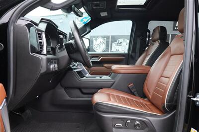 2025 GMC Sierra 3500 Denali Ultimate LVLED DIESEL TRUCK 4X4 LOADED 8K MILES - Photo 15 - Gresham, OR 97030