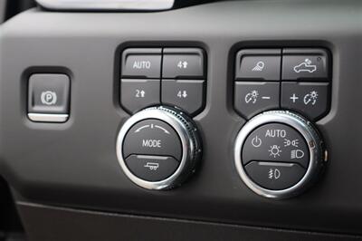 2025 GMC Sierra 3500 Denali Ultimate LVLED DIESEL TRUCK 4X4 LOADED 8K MILES - Photo 19 - Gresham, OR 97030