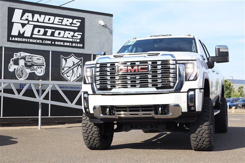 2025 GMC Sierra 2500 Denali  LIFTED DIESEL TRUCK 4X4 LOADED - Photo 1 - Gresham, OR 97030