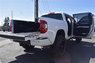 2014 Toyota Tundra Platinum  LIFTED 37S CREWMAX HEATED COOLED SEATS  LOADED - Photo 40 - Gresham, OR 97030