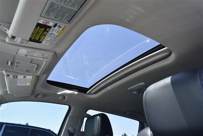 2014 Toyota Tundra Platinum  LIFTED 37S CREWMAX HEATED COOLED SEATS  LOADED - Photo 17 - Gresham, OR 97030