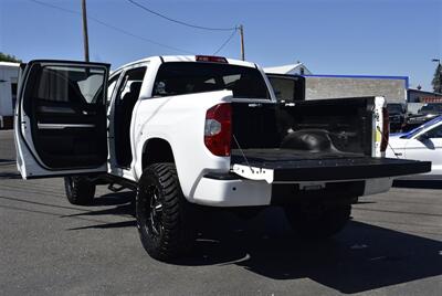 2014 Toyota Tundra Platinum  LIFTED 37S CREWMAX HEATED COOLED SEATS  LOADED - Photo 38 - Gresham, OR 97030