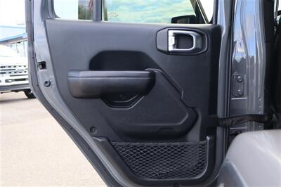 2019 Jeep Wrangler Rubicon LIFTED 3.6L V6 SKY TOP LOADED - Photo 21 - Gresham, OR 97030