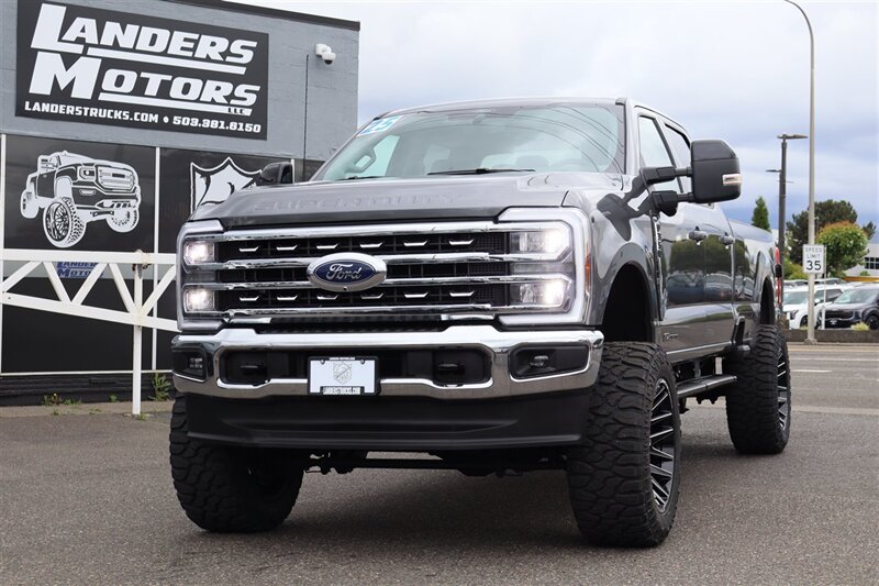 2025 Ford F-350 Lariat  LIFTED LONG BED DIESEL 4X4 LOADED - Photo 1 - Gresham, OR 97030