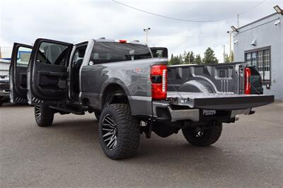 2025 Ford F-350 Lariat LIFTED LONG BED DIESEL 4X4 LOADED - Photo 38 - Gresham, OR 97030