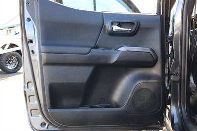 2017 Toyota Tacoma TRD Off-Road  6 " LIFT 35 " TIRES 4X4  LEATHER LOADED - Photo 22 - Gresham, OR 97030