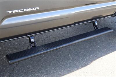 2017 Toyota Tacoma TRD Off-Road  6 " LIFT 35 " TIRES 4X4  LEATHER LOADED - Photo 13 - Gresham, OR 97030