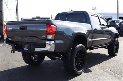 2017 Toyota Tacoma TRD Off-Road  6 " LIFT 35 " TIRES 4X4  LEATHER LOADED - Photo 5 - Gresham, OR 97030