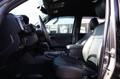 2017 Toyota Tacoma TRD Off-Road  6 " LIFT 35 " TIRES 4X4  LEATHER LOADED - Photo 16 - Gresham, OR 97030