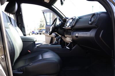 2017 Toyota Tacoma TRD Off-Road  6 " LIFT 35 " TIRES 4X4  LEATHER LOADED - Photo 27 - Gresham, OR 97030