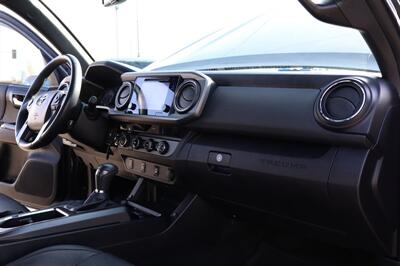 2017 Toyota Tacoma TRD Off-Road  6 " LIFT 35 " TIRES 4X4  LEATHER LOADED - Photo 28 - Gresham, OR 97030