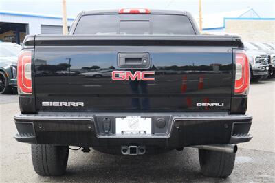 2017 GMC Sierra 1500 Denali 6.2L V8 4X4 LEATHER LOADED - Photo 4 - Gresham, OR 97030