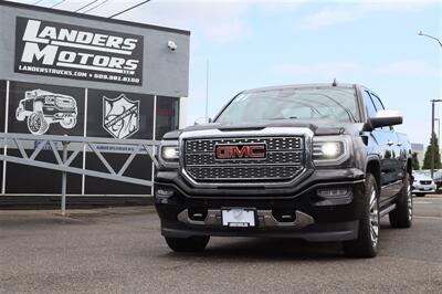 2017 GMC Sierra 1500 Denali 6.2L V8 4X4 LEATHER LOADED - Photo 1 - Gresham, OR 97030