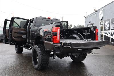 2025 Ford F-350 King Ranch  LIFTED DIESEL 24S 38S  4X4 TRUCK  LOADED - Photo 34 - Gresham, OR 97030
