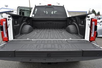 2024 Ford F-350 Platinum  LIFTED DIESEL TRUCK 4X4 LOADED - Photo 15 - Gresham, OR 97030