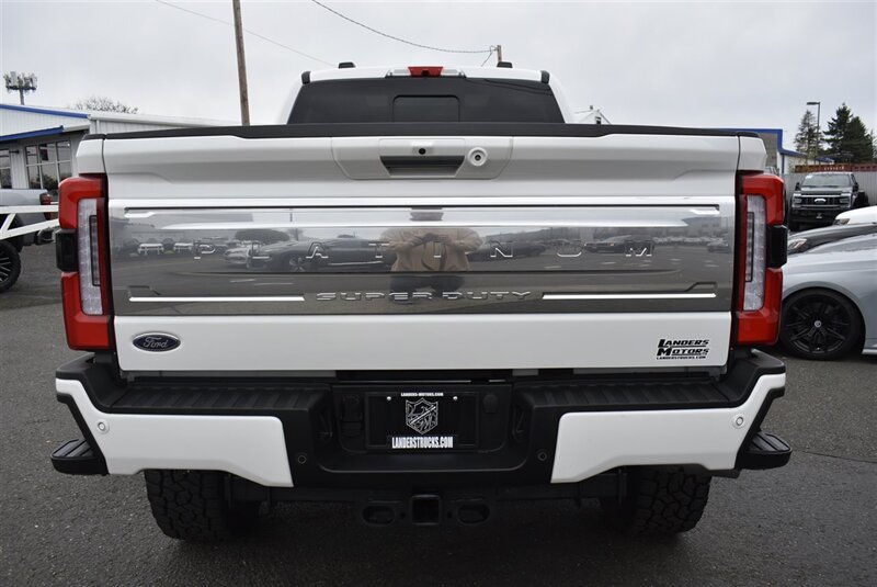 2024 Ford F-350 Platinum photo 4