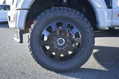 2025 Ford F-450 Super Duty Platinum  LIFTED Cab Platinum 4WD DRW 6.7L V8 HO Turbo Diesel - Photo 10 - Gresham, OR 97030