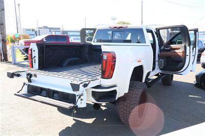 2025 GMC Sierra 3500 Denali Ultimate LIFTED DIESEL TRUCK 4X4 LOADED - Photo 31 - Gresham, OR 97030