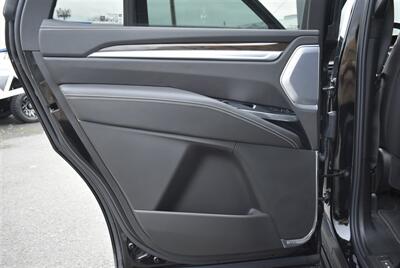 2025 Cadillac Escalade Sport Platinum 4X4 ENTERTAINMENT BLACK ON BLACK LOADED - Photo 22 - Gresham, OR 97030