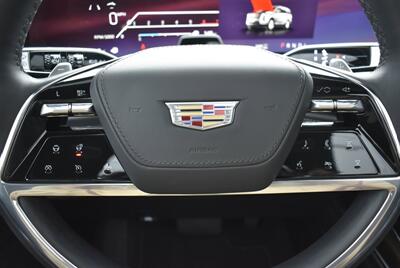 2025 Cadillac Escalade Sport Platinum 4X4 ENTERTAINMENT BLACK ON BLACK LOADED - Photo 18 - Gresham, OR 97030