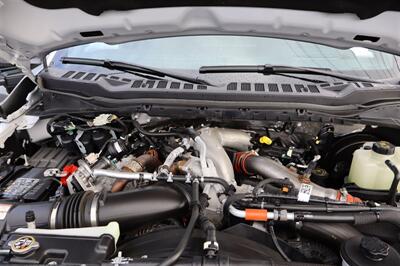 2024 Ford F-350 Platinum  LIFTED DIESEL TEMOR TRUCK 4X4 LOADED - Photo 23 - Gresham, OR 97030