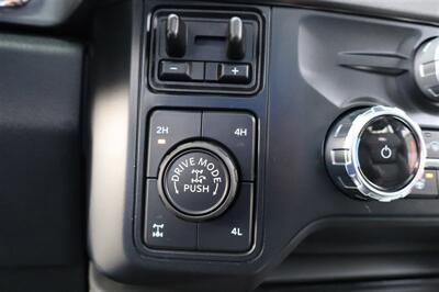 2024 Ford F-350 Platinum  LIFTED DIESEL TEMOR TRUCK 4X4 LOADED - Photo 30 - Gresham, OR 97030