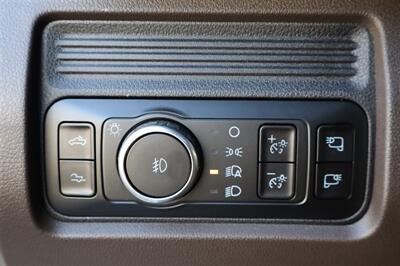 2026 Ford F-450 Super Duty KING RANCH  F-450 LVLED ON 22 " FORGED RIMS AND 37 " TIRES 45 MILES LOADED - Photo 20 - Gresham, OR 97030