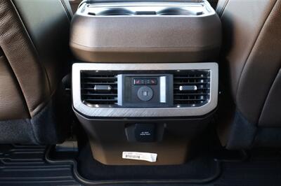 2026 Ford F-450 Super Duty KING RANCH  F-450 LVLED ON 22 " FORGED RIMS AND 37 " TIRES 45 MILES LOADED - Photo 25 - Gresham, OR 97030