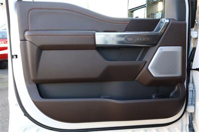 2026 Ford F-450 Super Duty KING RANCH  F-450 LVLED ON 22 " FORGED RIMS AND 37 " TIRES 45 MILES LOADED - Photo 13 - Gresham, OR 97030