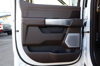 2026 Ford F-450 Super Duty KING RANCH  F-450 LVLED ON 22 " FORGED RIMS AND 37 " TIRES 45 MILES LOADED - Photo 23 - Gresham, OR 97030