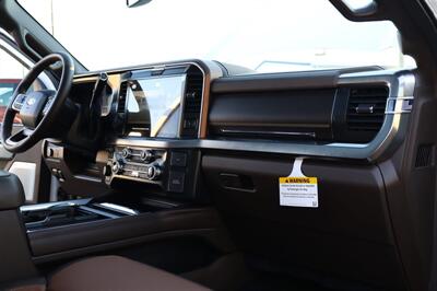 2026 Ford F-450 Super Duty KING RANCH  F-450 LVLED ON 22 " FORGED RIMS AND 37 " TIRES 45 MILES LOADED - Photo 31 - Gresham, OR 97030