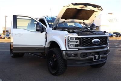 2026 Ford F-450 Super Duty KING RANCH  F-450 LVLED ON 22 " FORGED RIMS AND 37 " TIRES 45 MILES LOADED - Photo 39 - Gresham, OR 97030