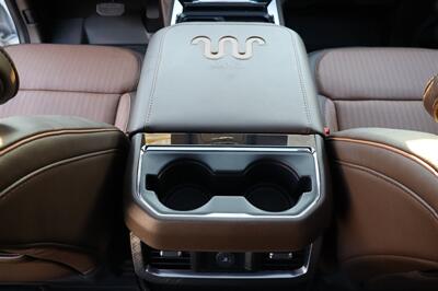 2026 Ford F-450 Super Duty KING RANCH  F-450 LVLED ON 22 " FORGED RIMS AND 37 " TIRES 45 MILES LOADED - Photo 26 - Gresham, OR 97030