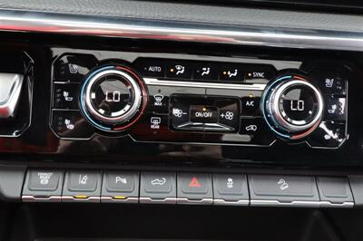 2025 GMC Sierra 3500 Denali LIFTED DIESEL 6.6L DURMAX TRUCK 4X4 LOADED - Photo 24 - Gresham, OR 97030